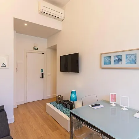 Cozy In Chiado, Historic Center Of Apartment