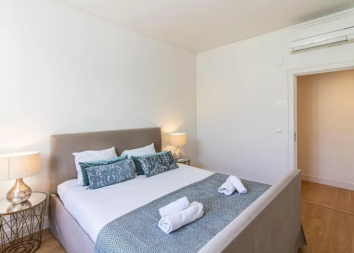 Cozy In Chiado, Historic Center Of Lisboa