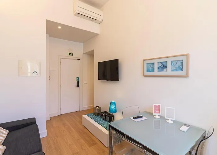 Cozy In Chiado, Historic Center Of شقة