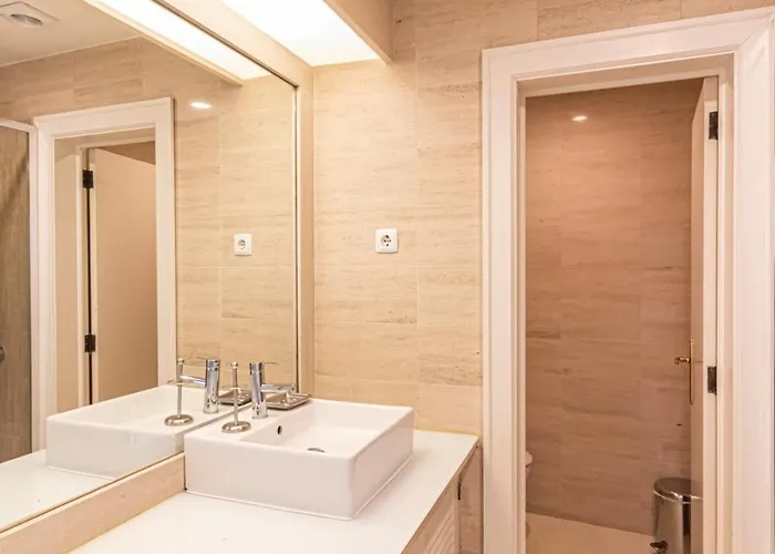 Cozy In Chiado, Historic Center Of شقة